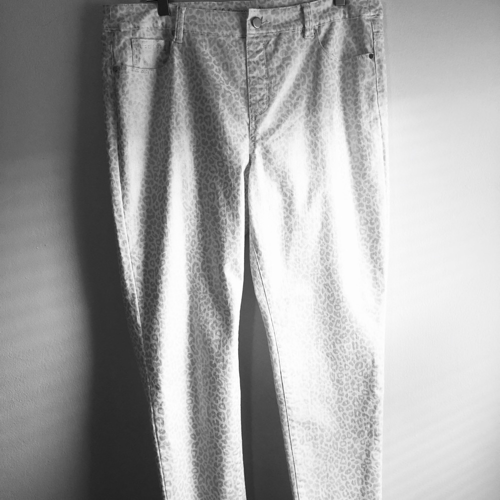 ❤️ Soft Surroundings Metallic Animal Print Pant